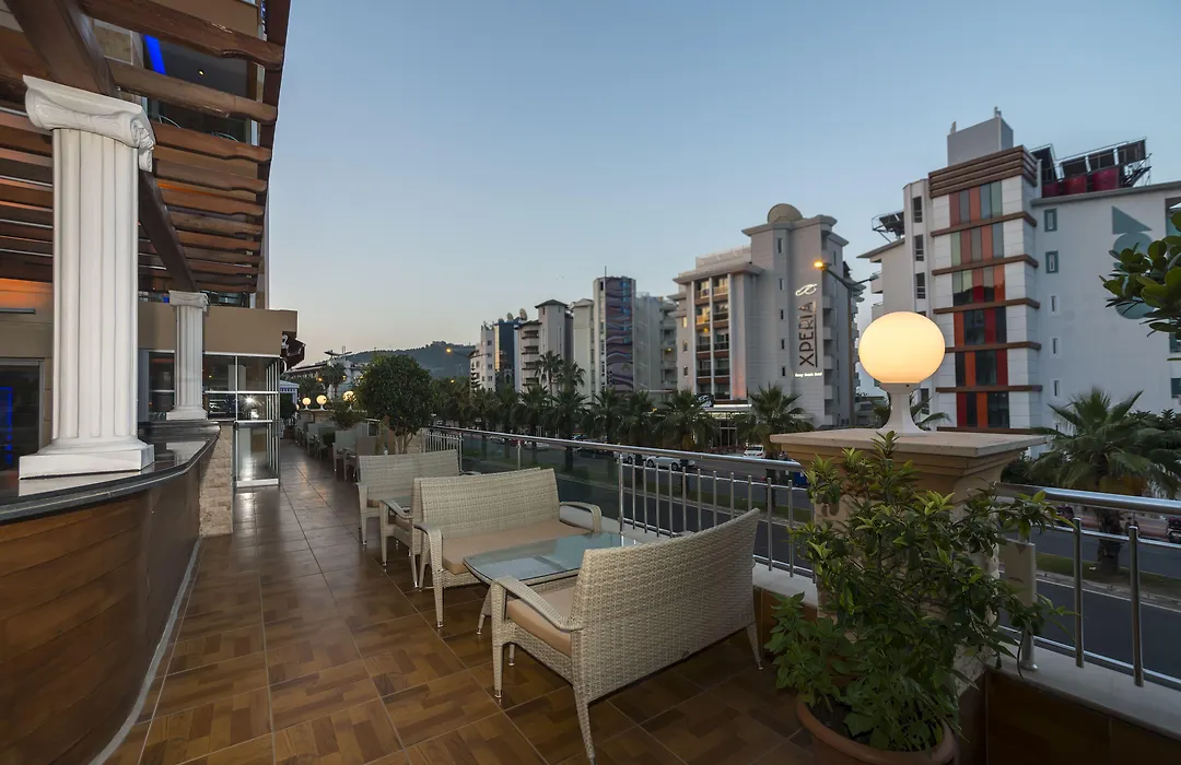 Tac Premier Hotel & Spa-1